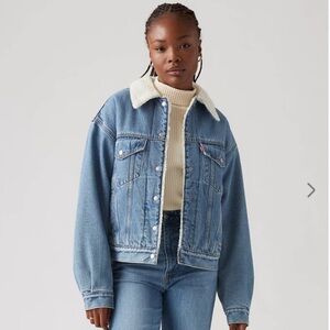 Levi's 90’s Sherpa Trucker Jacket